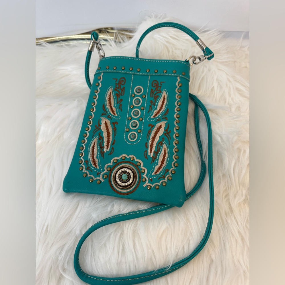 American Bling  small turquoise purse w strap, Southwest pattern, like new!